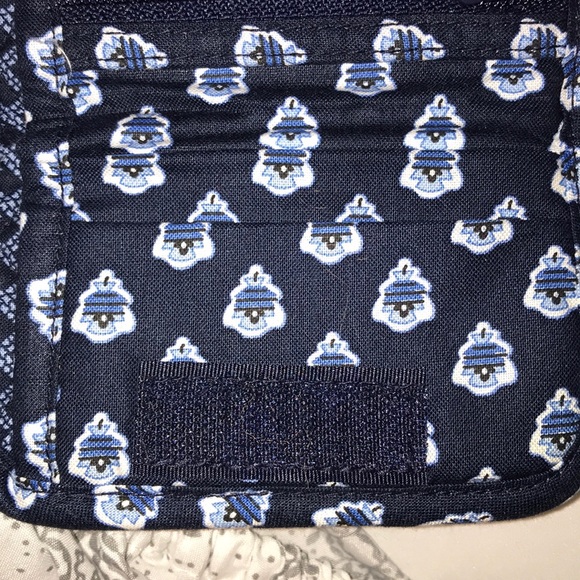 A vera Bradley trifold wallet. - Picture 4 of 7